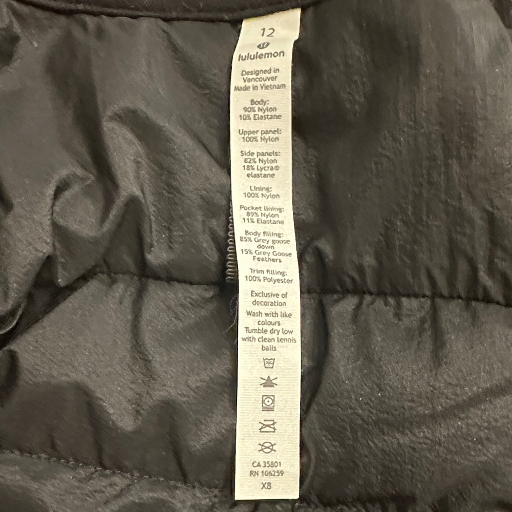 lululemon athletica Women's Black Puffer Vest